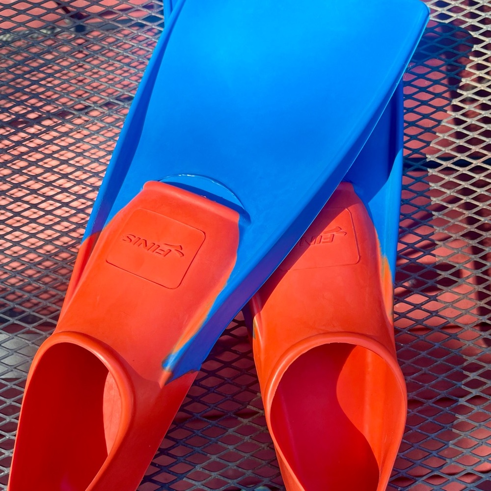 FINIS Long Floating Swim Fins - Training Fins for Youth All Ages